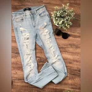 Distressed Hollister skinny jeans